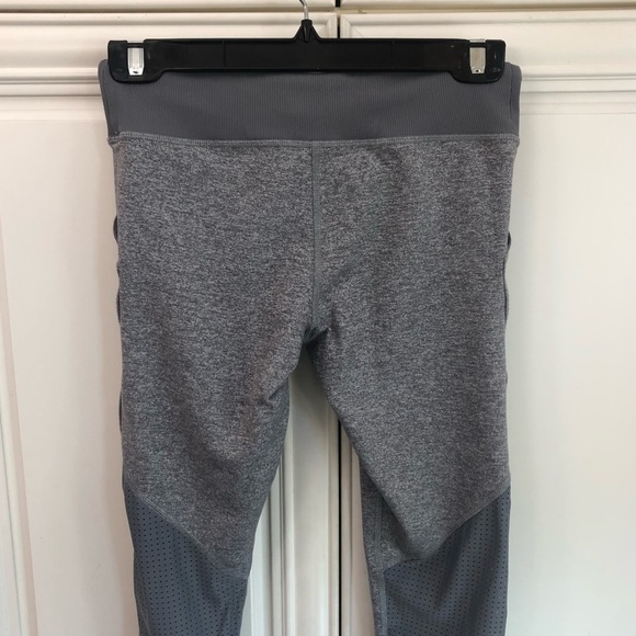 Ivivva by Lululemon reversible girl’s leggings - Picture 7 of 13